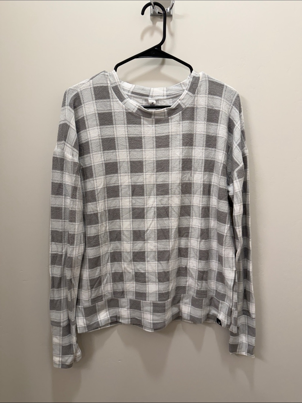 Glyder Gray and White Plaid Crewneck Sweater